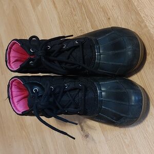 Sperry Girls Port Duck Boots Black Pink Lace-Up Quilted Rain Weatherproof Size 3